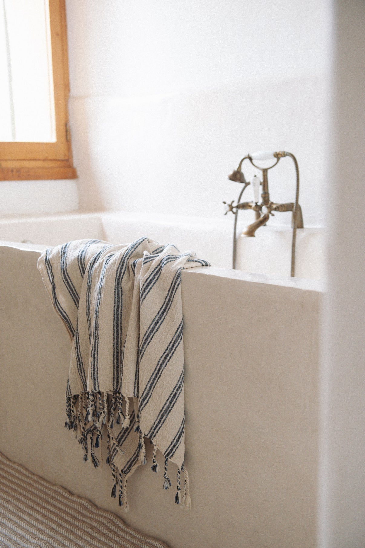 Bahia Coral Linen Towel